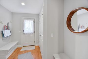 280 Joshua Dr., Hawthorn Woods, IL 60047