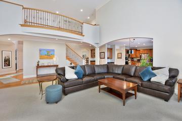 280 Joshua Dr., Hawthorn Woods, IL 60047