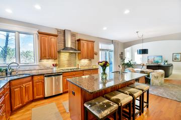 280 Joshua Dr., Hawthorn Woods, IL 60047