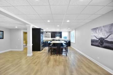 280 Joshua Dr., Hawthorn Woods, IL 60047