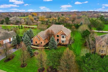 280 Joshua Dr., Hawthorn Woods, IL 60047