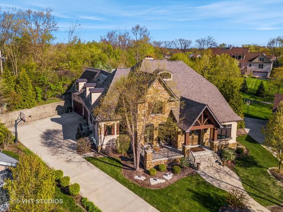 334 N Waynes Ct., Palatine, IL 60067