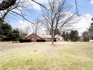 12151 Woodland Dr., Farmer City, IL 61842