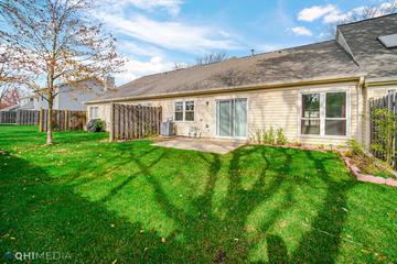 1621 W Portsmith Ln., Arlington Heights, IL 60004