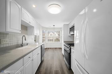 1621 W Portsmith Ln., Arlington Heights, IL 60004