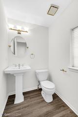 1621 W Portsmith Ln., Arlington Heights, IL 60004