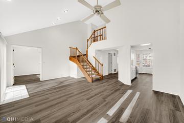 1621 W Portsmith Ln., Arlington Heights, IL 60004