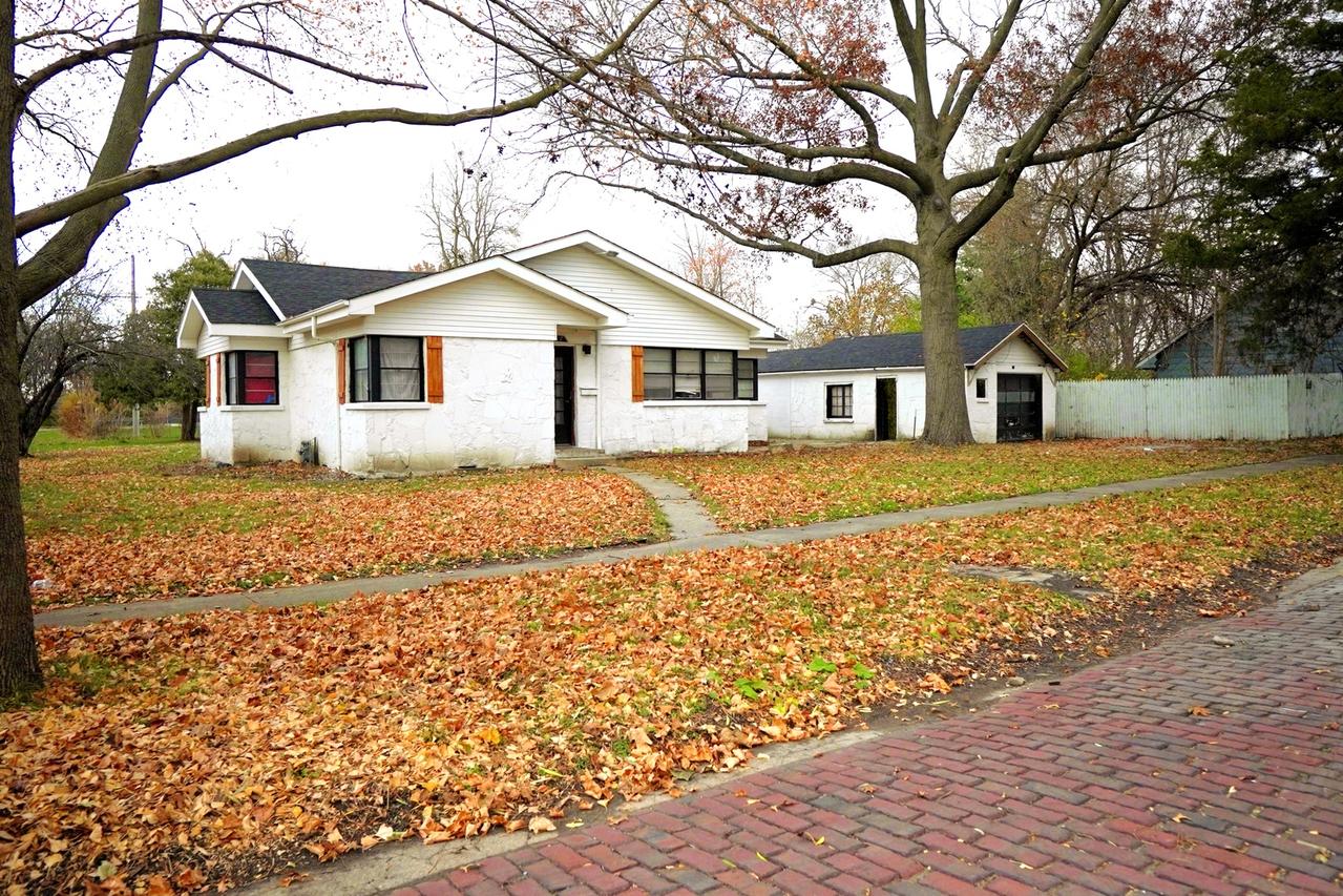 217 E Vine St., Piper City, IL 60959
