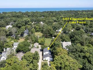 1251 Edgewood Rd., Lake Forest, IL 60045