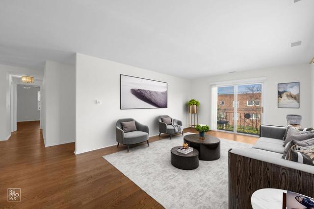 4735 Grove St. #202, Skokie, IL 60076