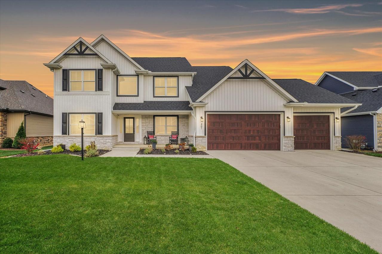 407 Lake Falls Blvd., Savoy, IL 61874