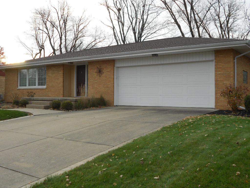 405 W High St., Roanoke, IL 61561