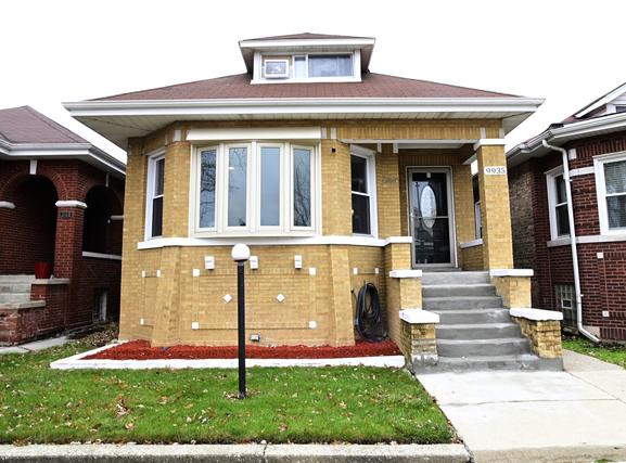 9935 S Peoria St., Chicago, IL 60643
