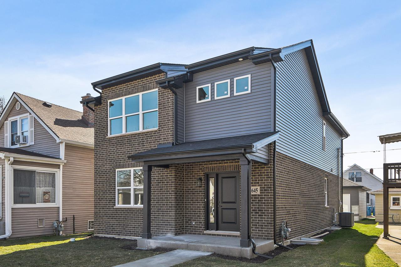 7645 W 65th Pl., Bedford Park, IL 60501