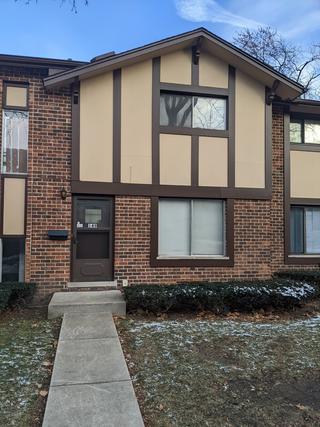 1S149 Radford Ln., Villa Park, IL 60181