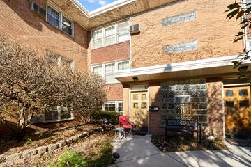 7534 N Ridge Blvd. #1W, Chicago, IL 60645