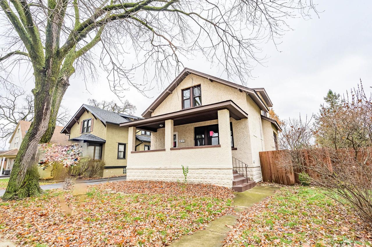 8021 Christie Ave., Lyons, IL 60534