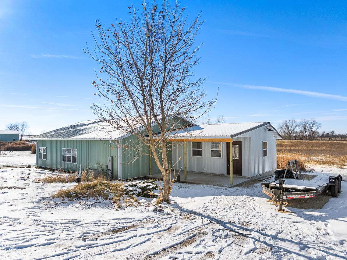 31535 Ault Rd., Kirkland, IL 60146