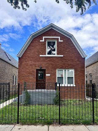 1111 N Keystone Ave., Chicago, IL 60651