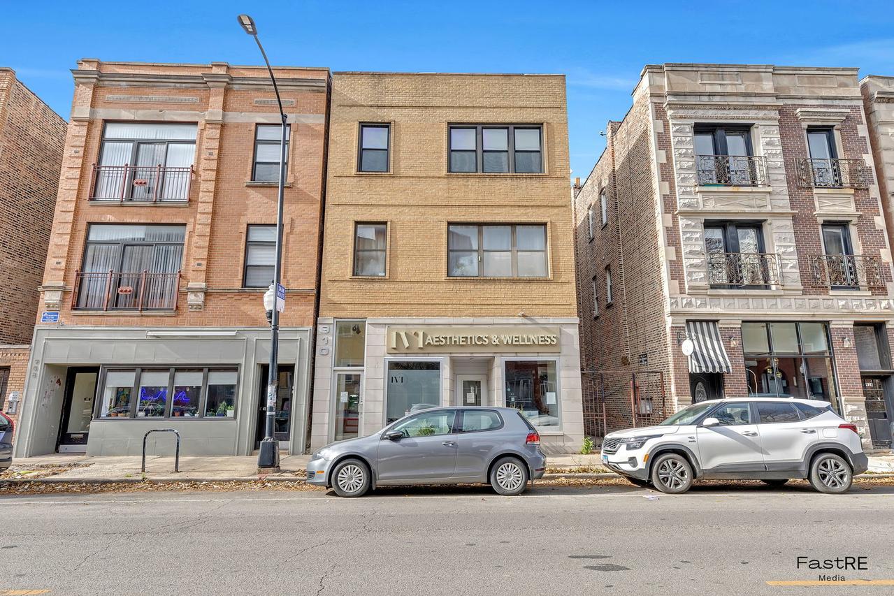 910 N Damen Ave. #2W, Chicago, IL 60622