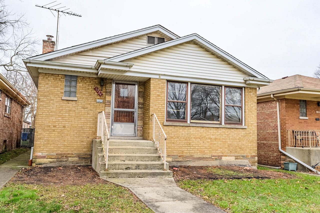 9024 S Euclid Ave., Chicago, IL 60617