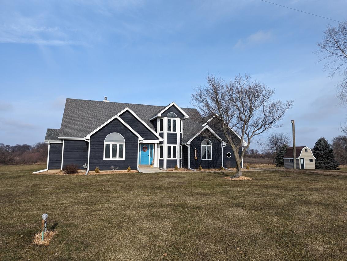 8712 E Kelly Rd., German Valley, IL 61039