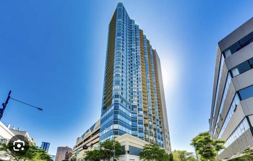111 W Maple St. #2MA, Chicago, IL 60610