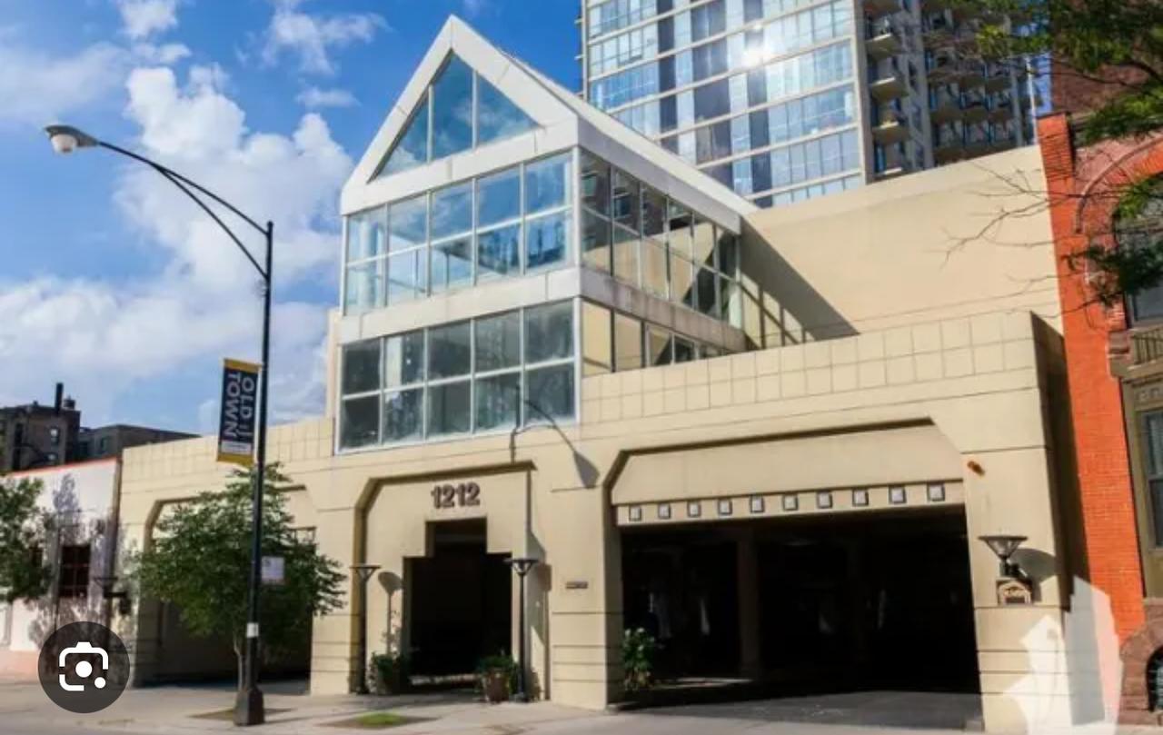 1212 N Lasalle St. #P329, Chicago, IL 60610