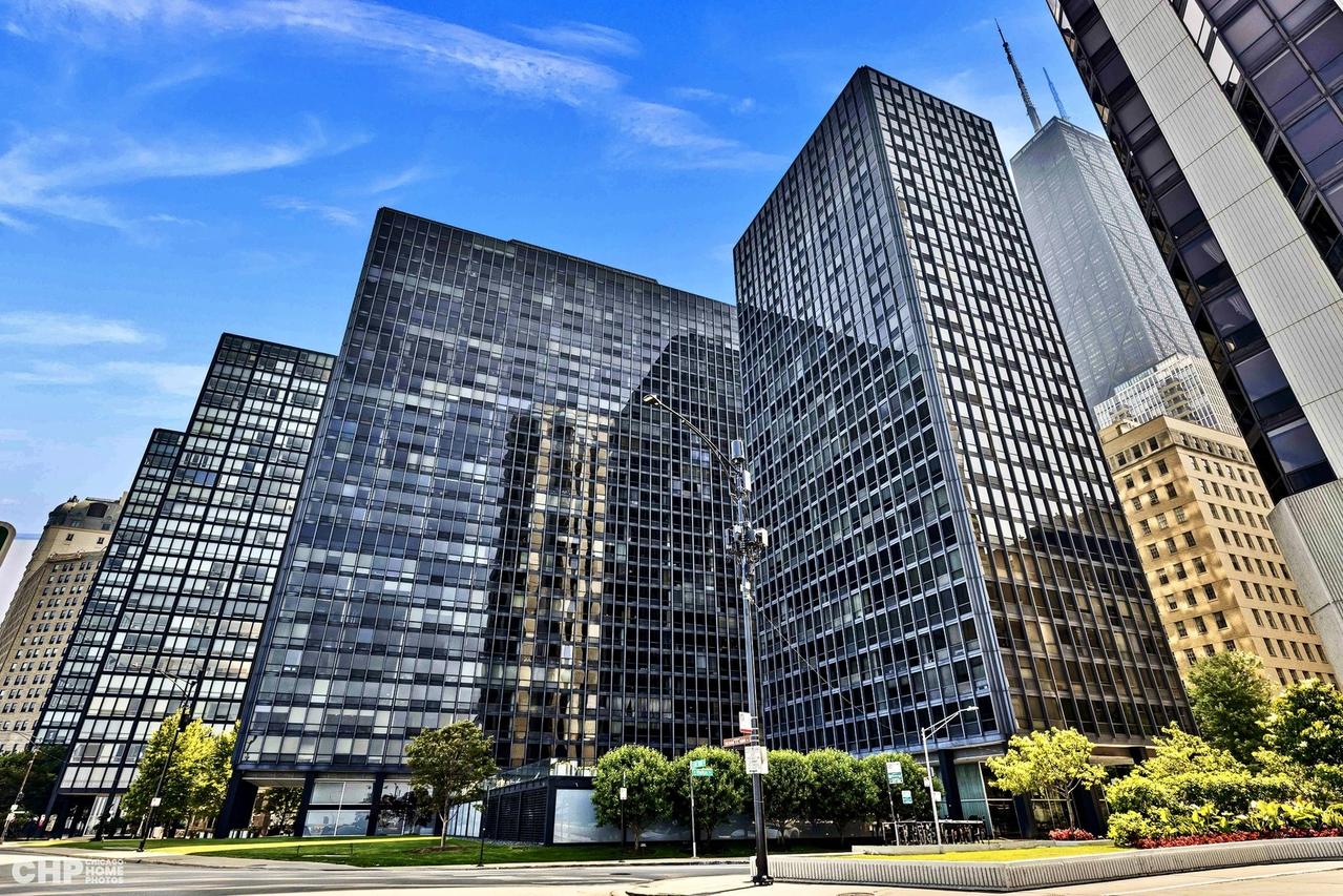 900 N Lake Shore Dr. #1809, Chicago, IL 60611