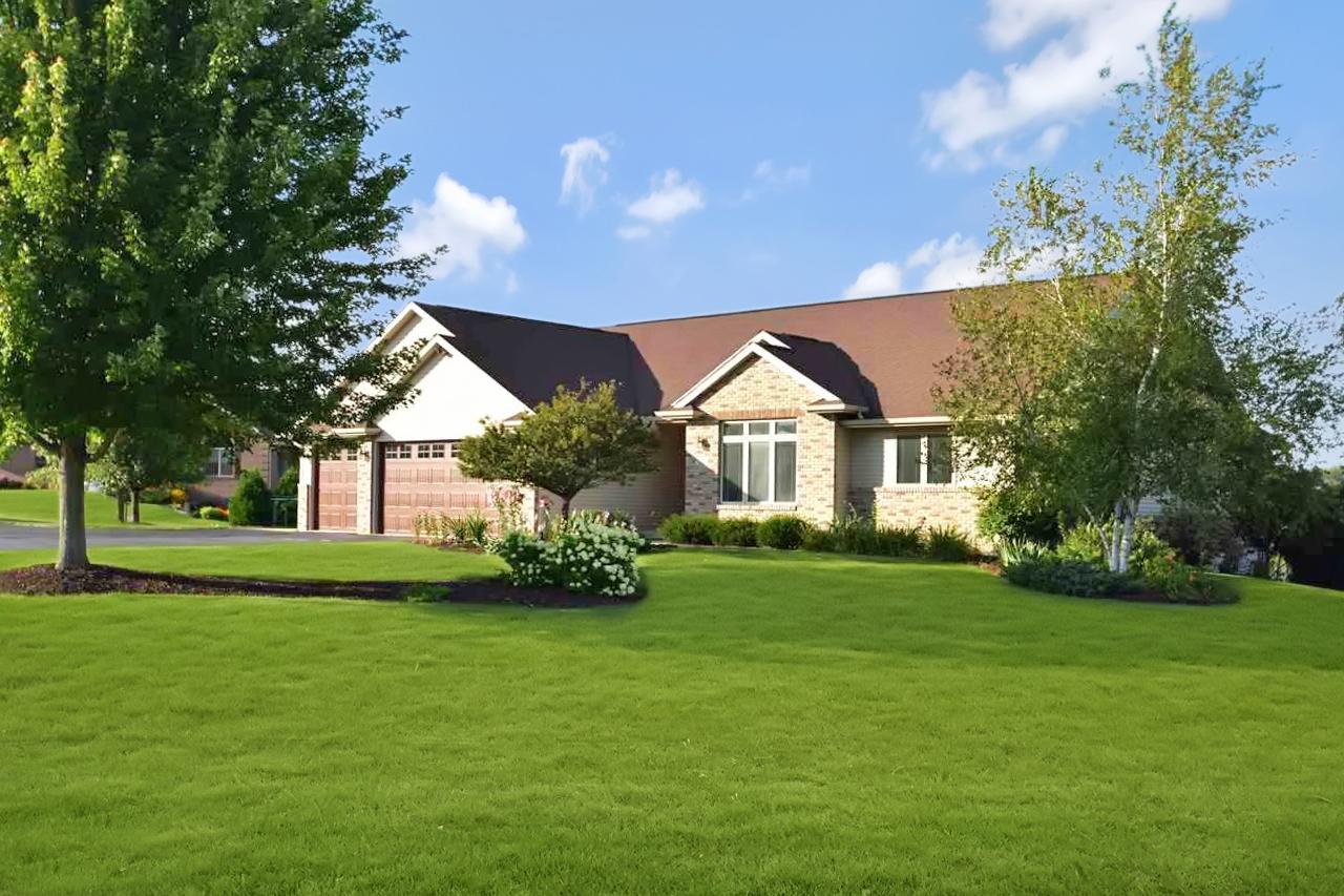 45 Cliffside Ct., Freeport, IL 61032