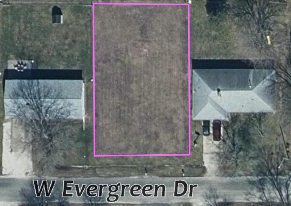202 W Evergreen Dr., St. Joseph, IL 61873
