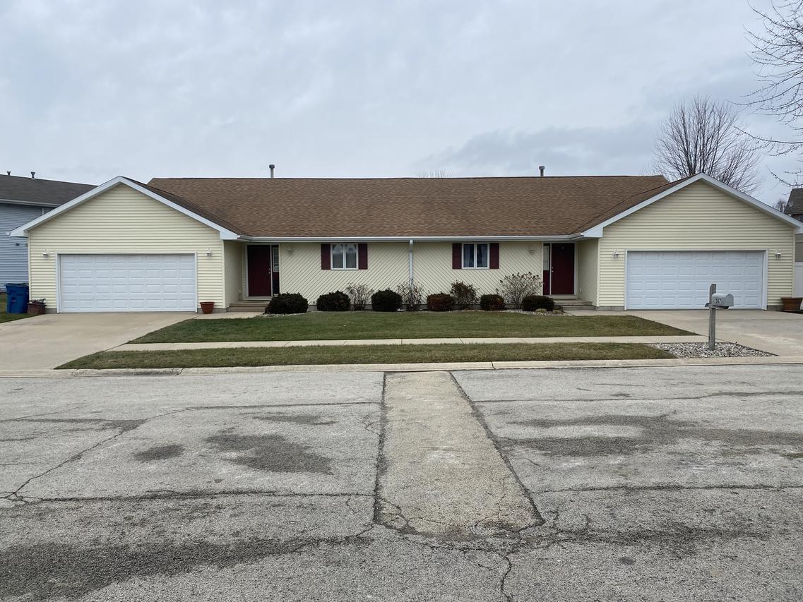 365 Buckman Dr., Bourbonnais, IL 60914