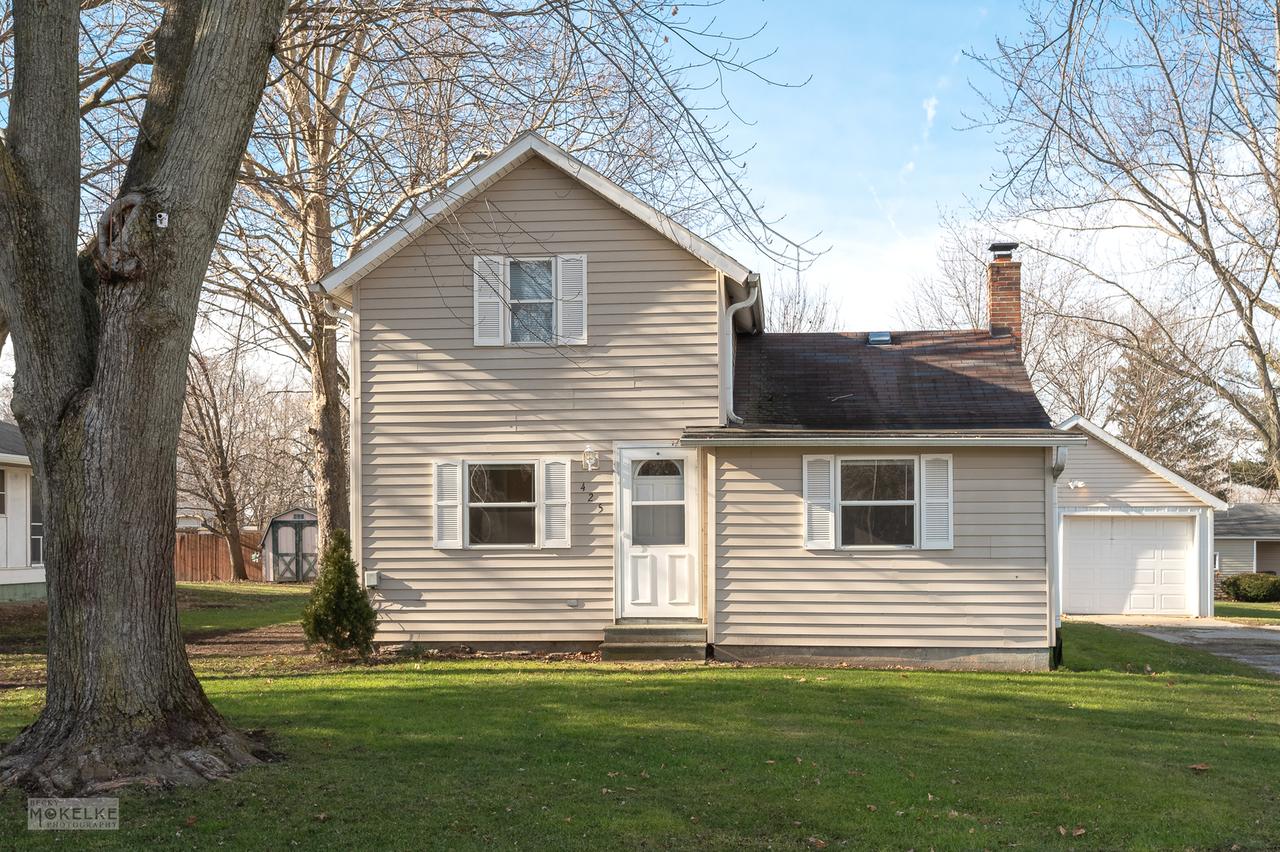 425 N Robinson St., Sheridan, IL 60551