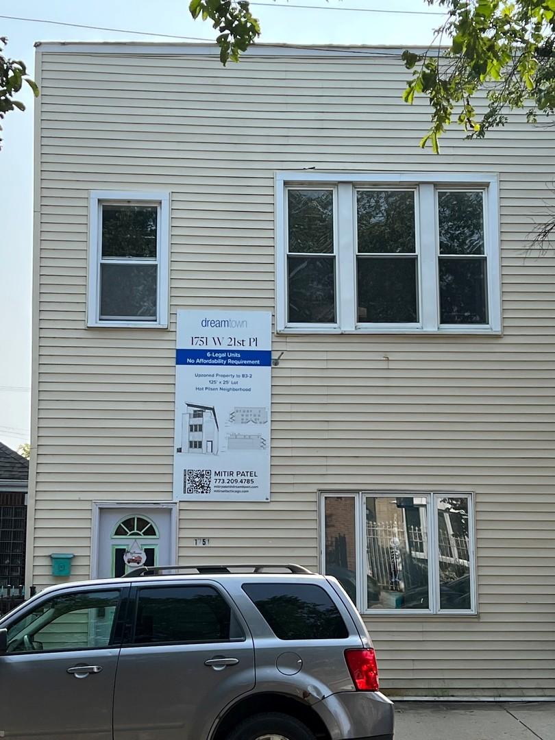 1751 W 21st Pl., Chicago, IL 60608