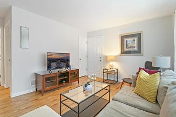 1326 Walnut St., Waukegan, IL 60085