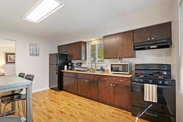 1326 Walnut St., Waukegan, IL 60085