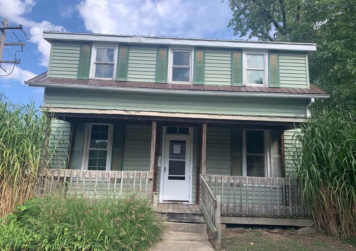 312 W California Ave., Urbana, IL 61801