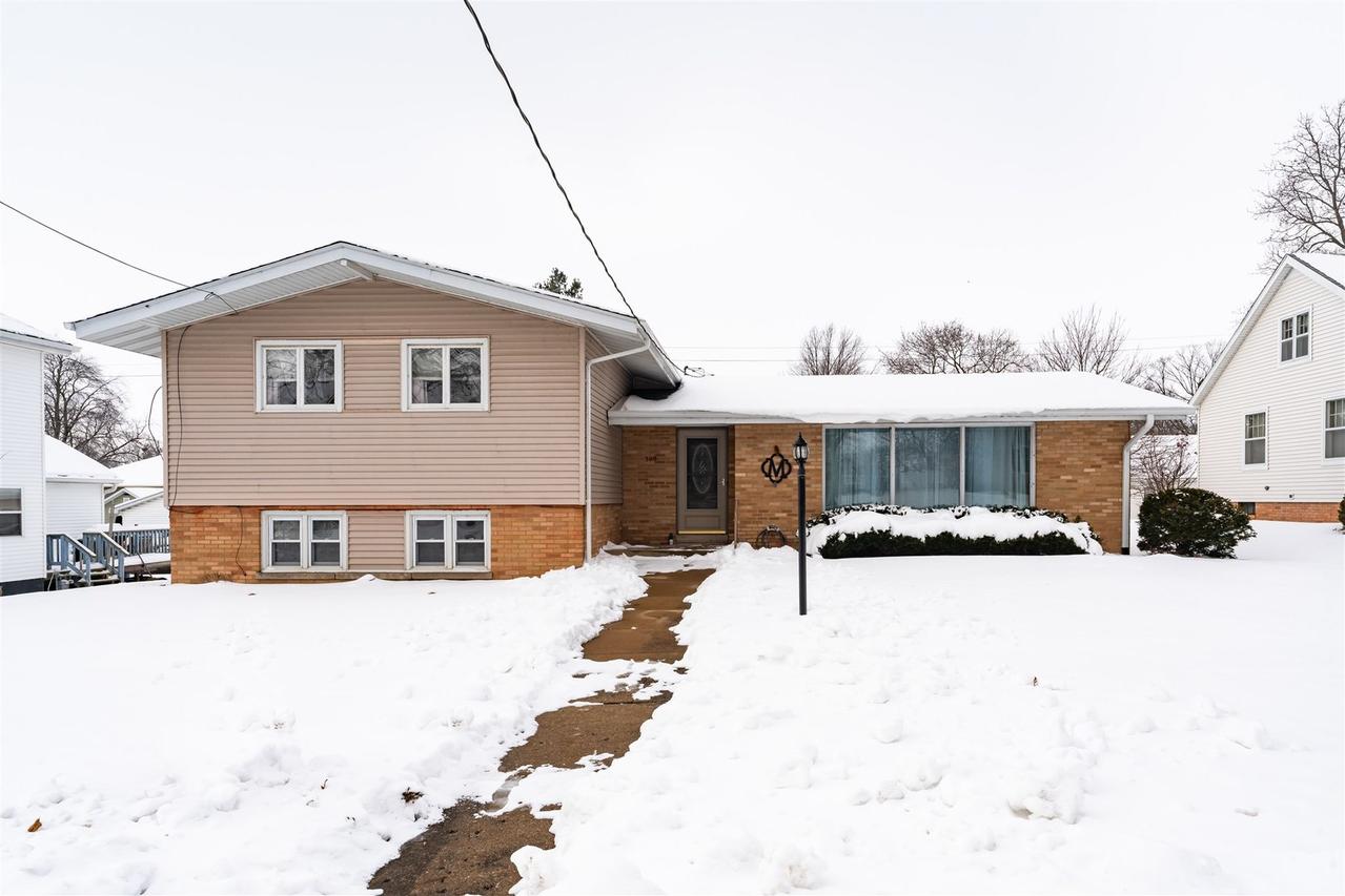 309 N Church St., Roanoke, IL 61561