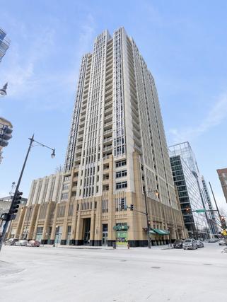 New Homes with In-ground Swimming Pools in Chicago: January 14th to January 20th