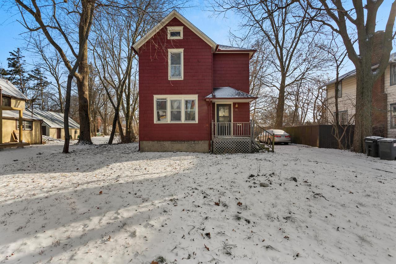 804 S Race St., Urbana, IL 61801