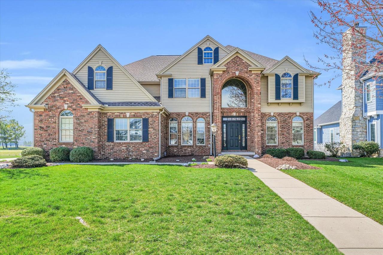 3033 E Stone Creek Blvd., Urbana, IL 61802