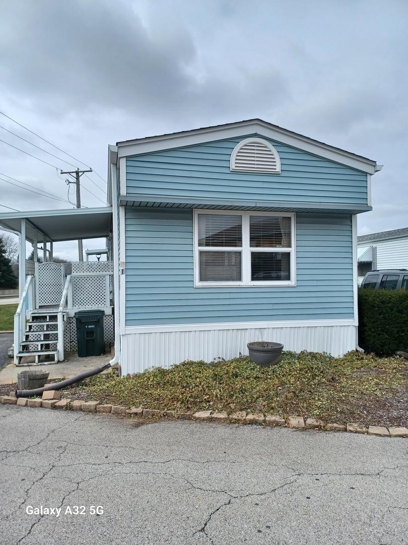 27W370 Geneva Rd. #41, West Chicago, IL 60185