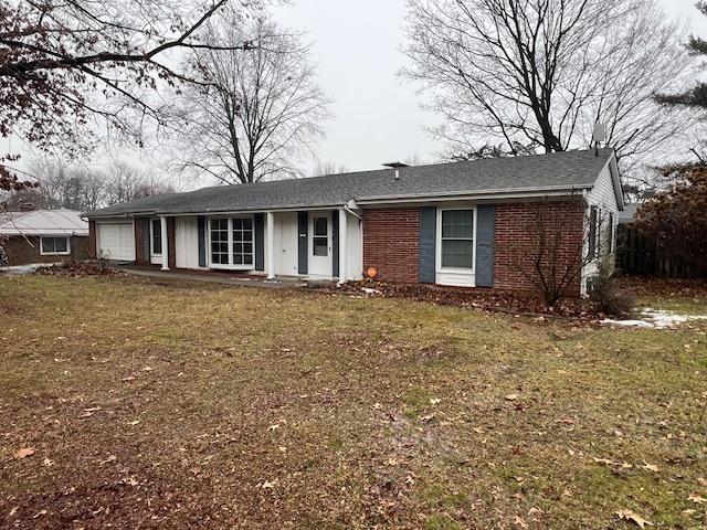 23 Lakeshore Dr., Danville, IL 61832