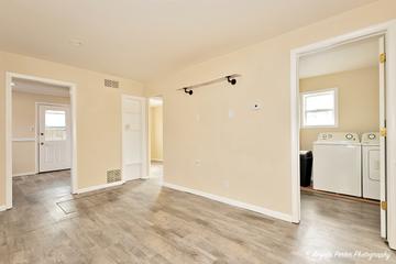 505 W Highland Ter., Round Lake Beach, IL 60073