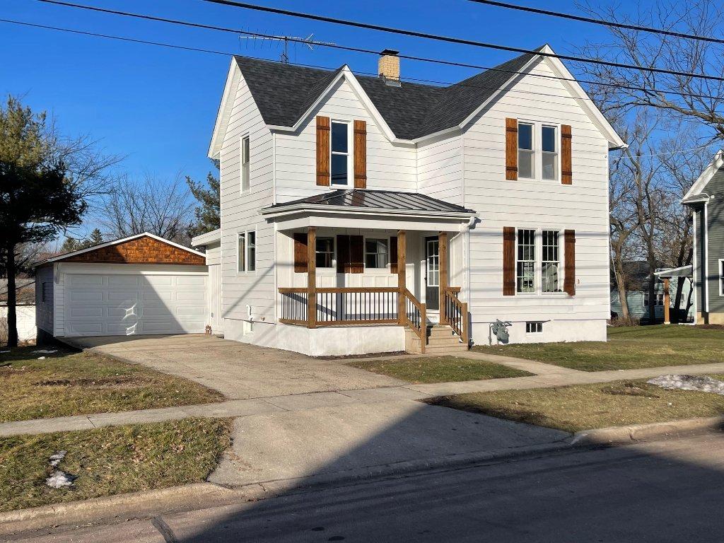 467 E Elm St., Sycamore, IL 60178