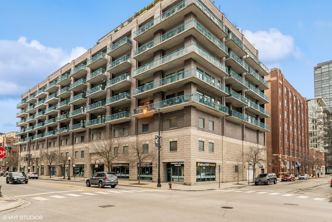 910 W Madison St. #401, Chicago, IL 60607