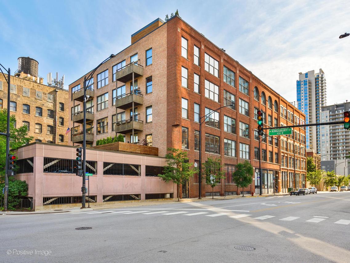 420 W Grand Ave. #1D2D, Chicago, IL 60654