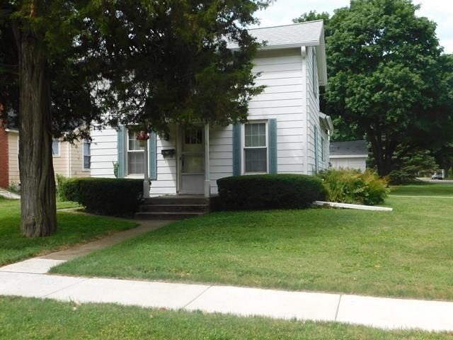714 N 8th St., Rochelle, IL 61068