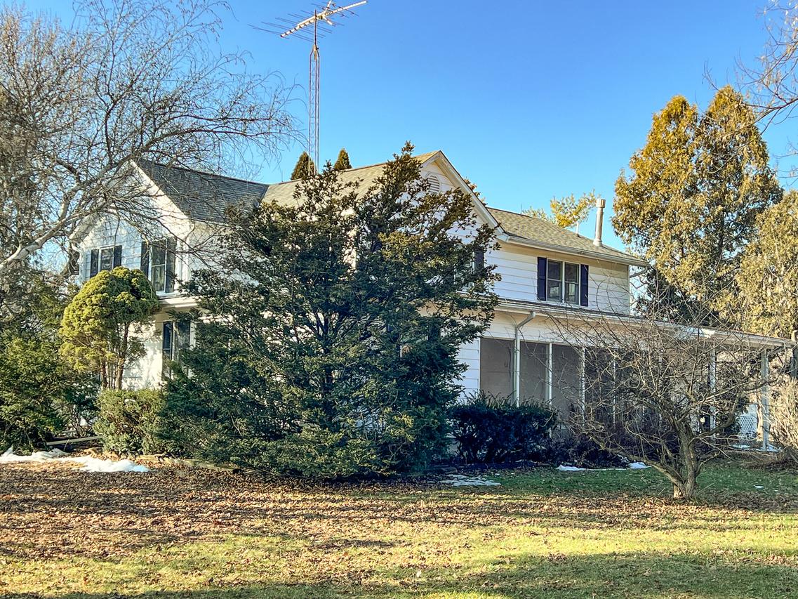 95 N Mulford Rd., Lindenwood, IL 61049