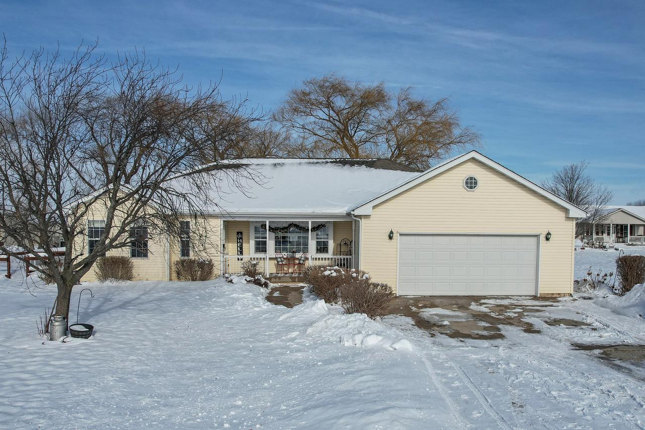 2737 N 35th Rd., Seneca, IL 61360
